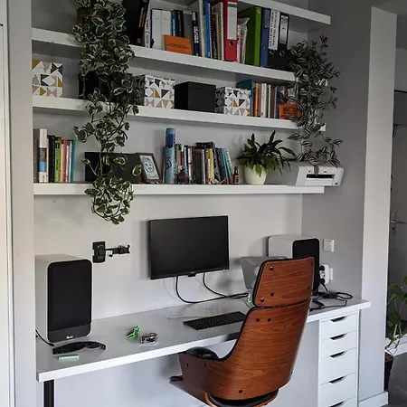 Urban Jungle Retreat *