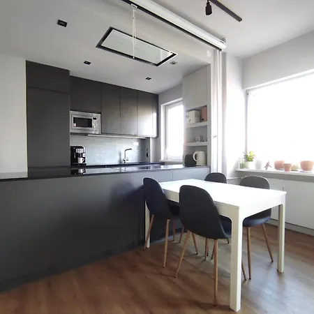 Urban Jungle Retreat