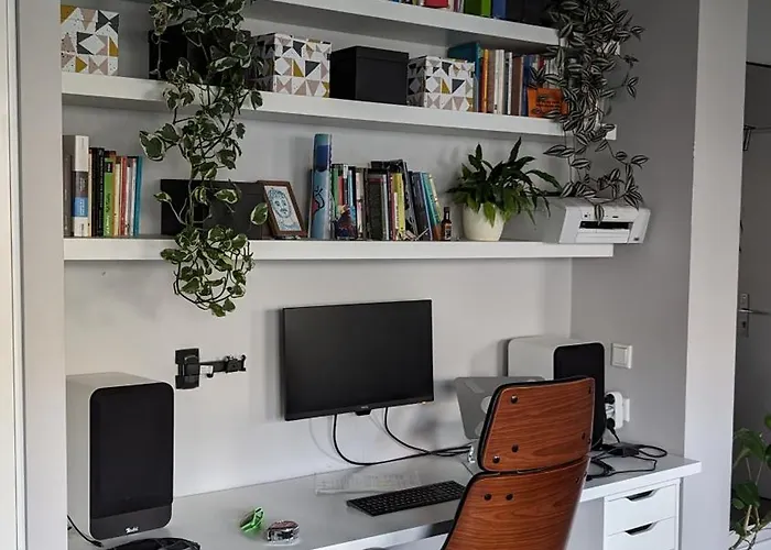 Urban Jungle Retreat *