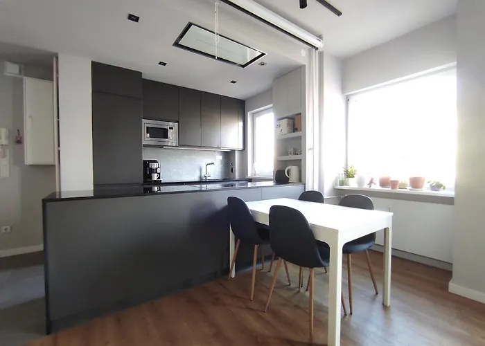 Urban Jungle Retreat