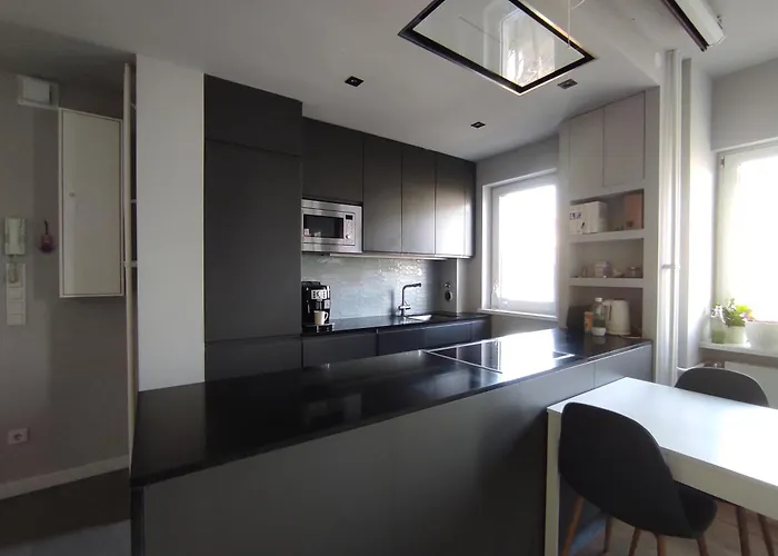 Urban Jungle Retreat *