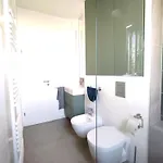 Urban Jungle Retreat Daire