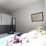 Urban Jungle Retreat Daire