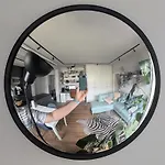 Urban Jungle Retreat Daire